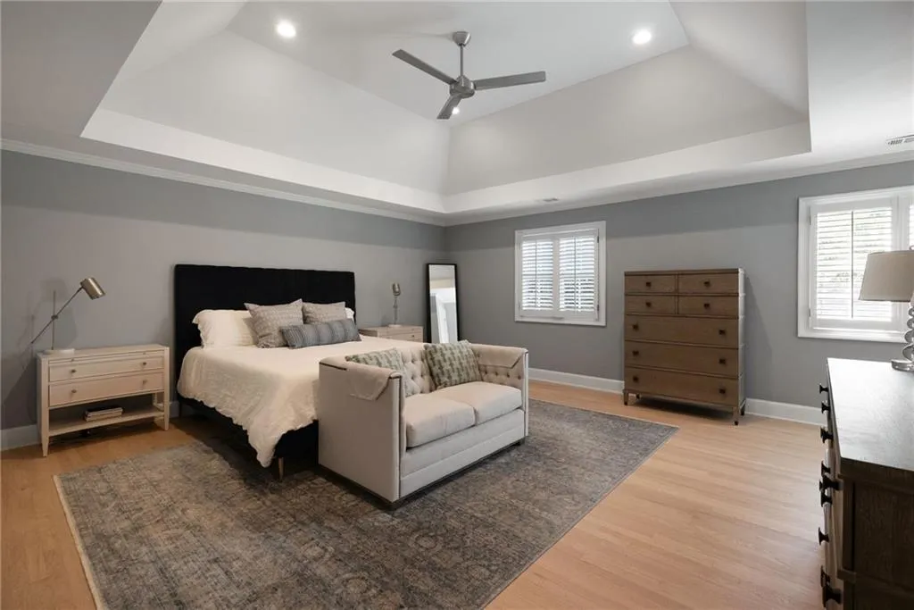 1533 Barrington Court Nw, Atlanta, Georgia 30327, 4 Bedrooms Bedrooms, ,3 BathroomsBathrooms,Residential,For Sale,1533 Barrington Court Nw,7615476