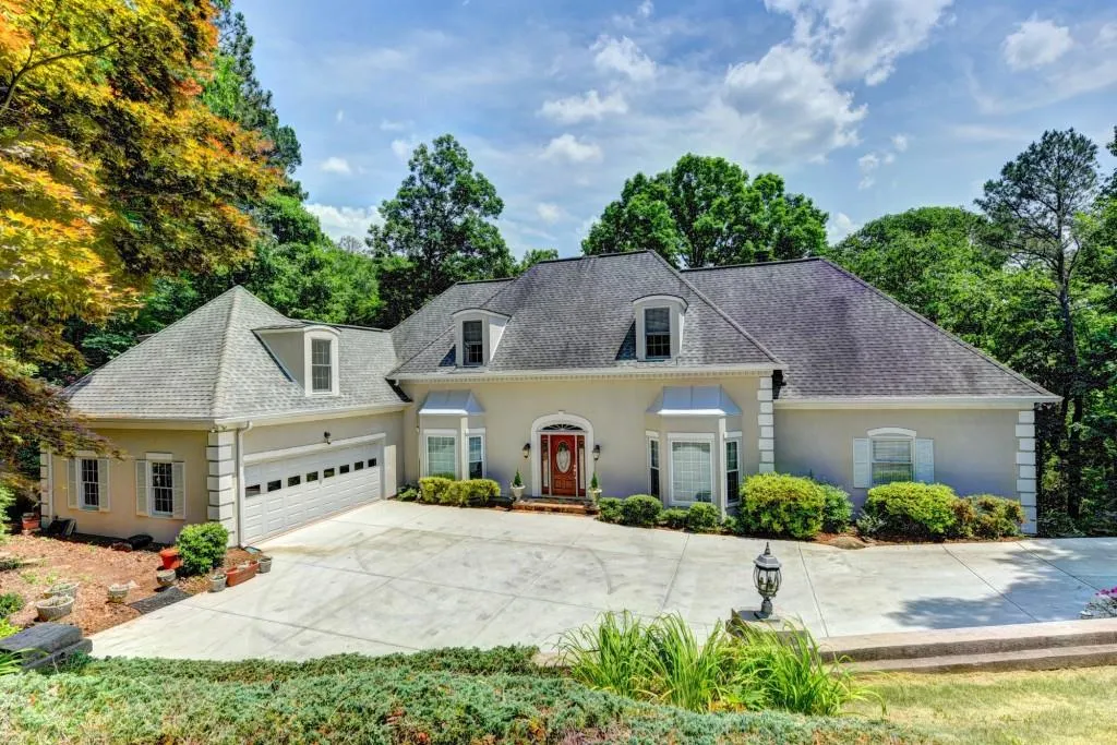 9580 Marsh Cove Court, Sandy Springs, Georgia 30350, 6 Bedrooms Bedrooms, ,5 BathroomsBathrooms,Residential,Sold,9580 Marsh Cove Court,6063741