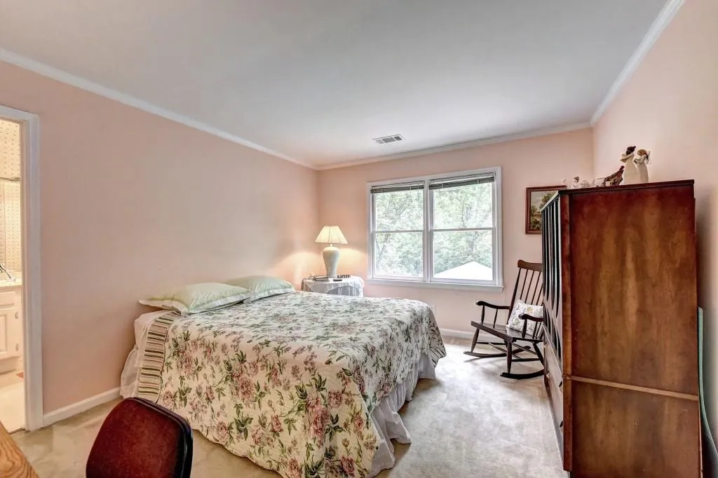 9580 Marsh Cove Court, Sandy Springs, Georgia 30350, 6 Bedrooms Bedrooms, ,5 BathroomsBathrooms,Residential,Sold,9580 Marsh Cove Court,6063741