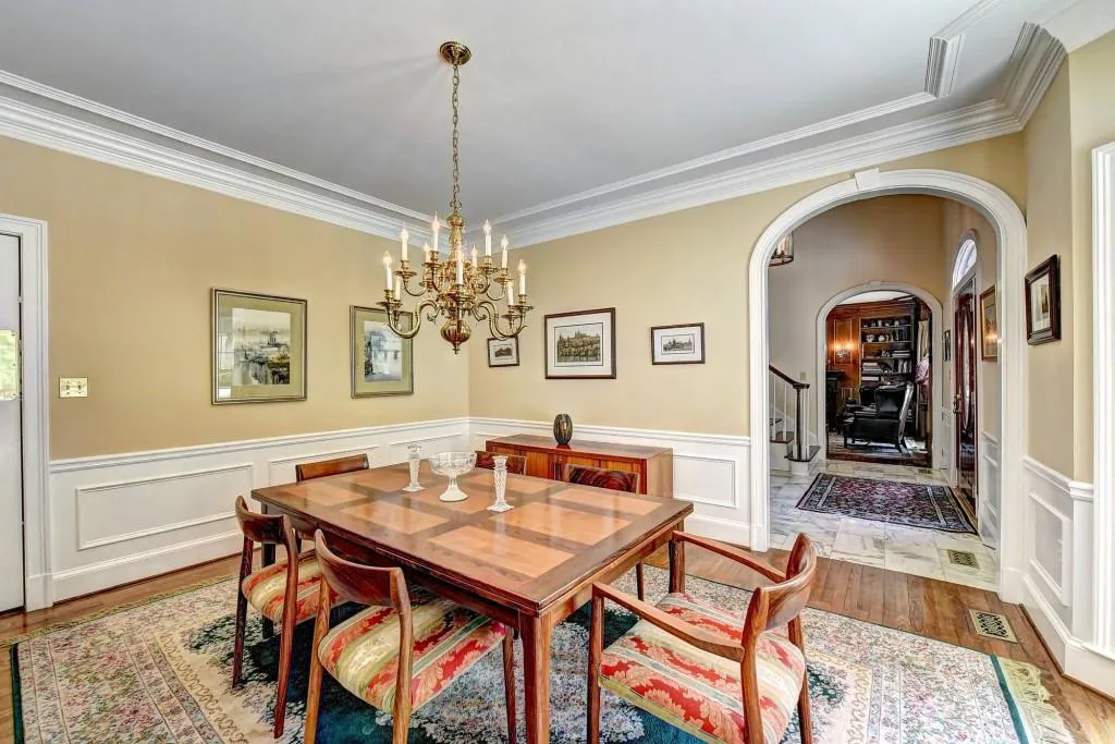 9580 Marsh Cove Court, Sandy Springs, Georgia 30350, 6 Bedrooms Bedrooms, ,5 BathroomsBathrooms,Residential,Sold,9580 Marsh Cove Court,6063741