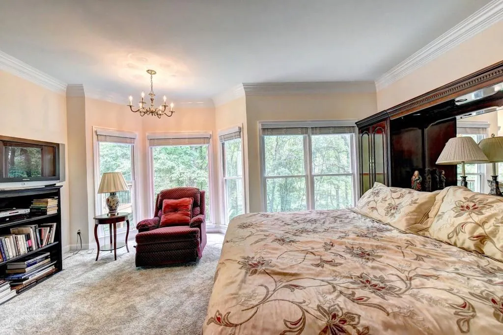 9580 Marsh Cove Court, Sandy Springs, Georgia 30350, 6 Bedrooms Bedrooms, ,5 BathroomsBathrooms,Residential,Sold,9580 Marsh Cove Court,6063741