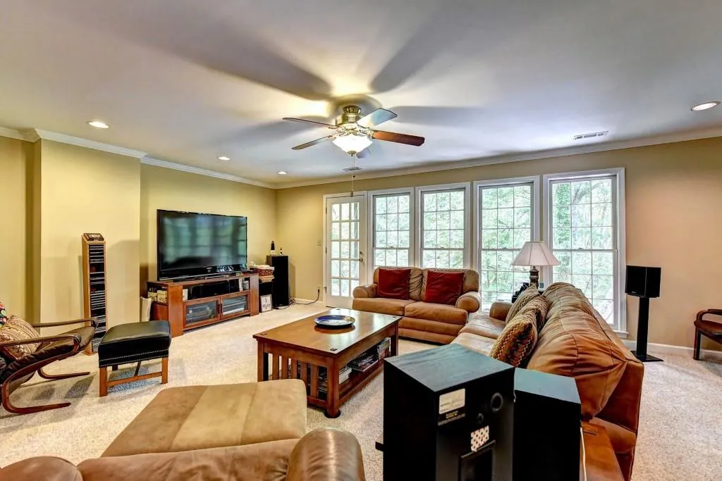 9580 Marsh Cove Court, Sandy Springs, Georgia 30350, 6 Bedrooms Bedrooms, ,5 BathroomsBathrooms,Residential,Sold,9580 Marsh Cove Court,6063741