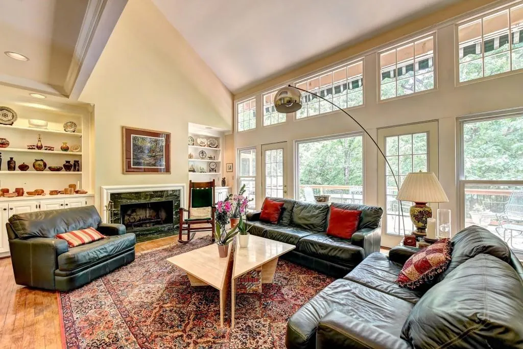 9580 Marsh Cove Court, Sandy Springs, Georgia 30350, 6 Bedrooms Bedrooms, ,5 BathroomsBathrooms,Residential,Sold,9580 Marsh Cove Court,6063741