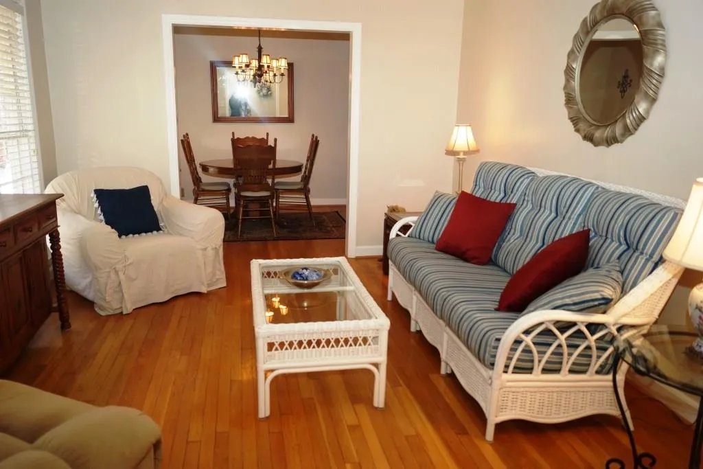 130 Finchley Court, Sandy Springs, Georgia 30328, 3 Bedrooms Bedrooms, ,2 BathroomsBathrooms,Residential,Sold,130 Finchley Court,5947829