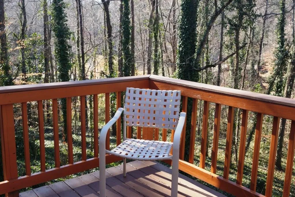 130 Finchley Court, Sandy Springs, Georgia 30328, 3 Bedrooms Bedrooms, ,2 BathroomsBathrooms,Residential,Sold,130 Finchley Court,5947829