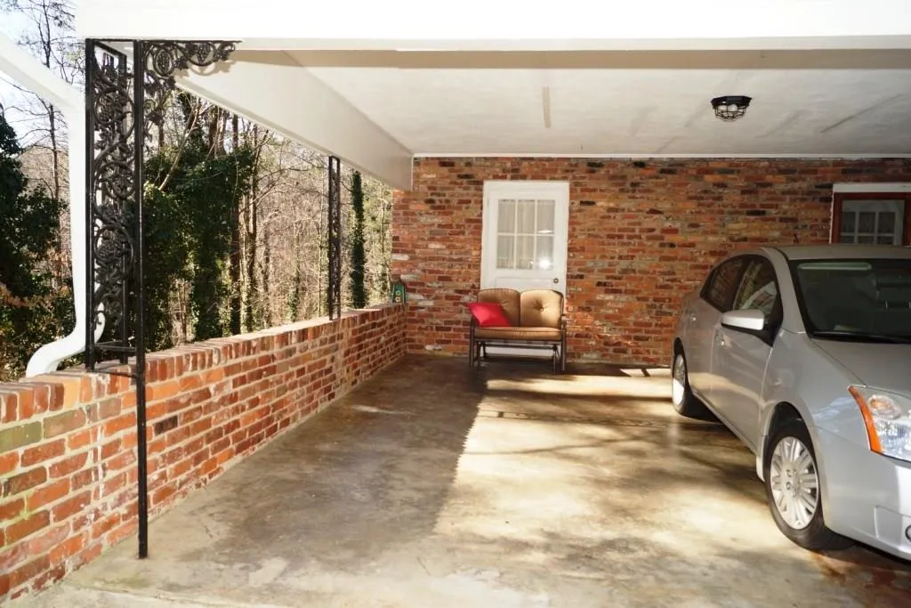 130 Finchley Court, Sandy Springs, Georgia 30328, 3 Bedrooms Bedrooms, ,2 BathroomsBathrooms,Residential,Sold,130 Finchley Court,5947829