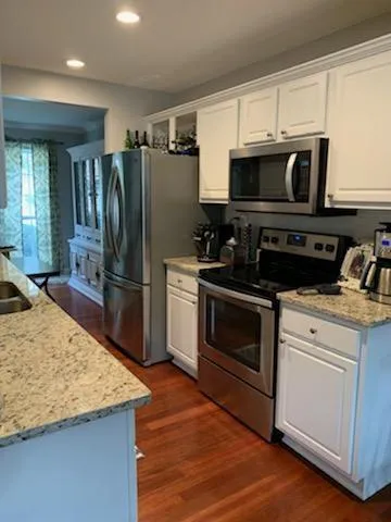 1001 Masons Creek Circle, Sandy Springs, Georgia 30350, 2 Bedrooms Bedrooms, ,2 BathroomsBathrooms,Residential,Sold,1001 Masons Creek Circle,6703088