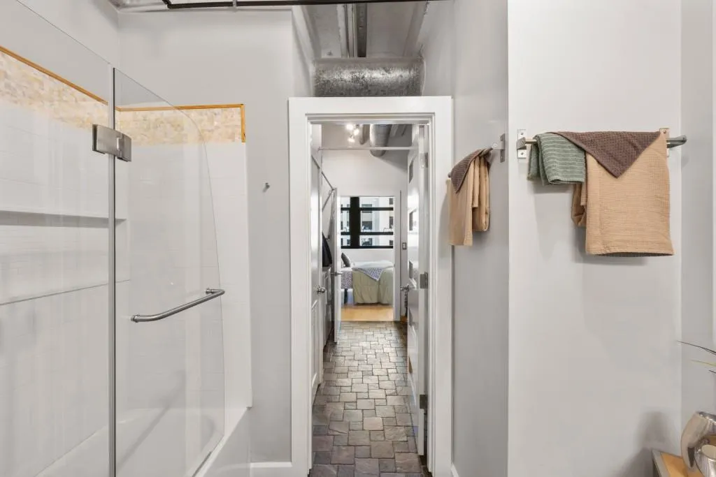 878 Peachtree Street Ne Unit 431, Atlanta, Georgia 30309, 1 Bedroom Bedrooms, ,1 BathroomBathrooms,Residential,For Sale,878 Peachtree Street Ne Unit 431,7575393