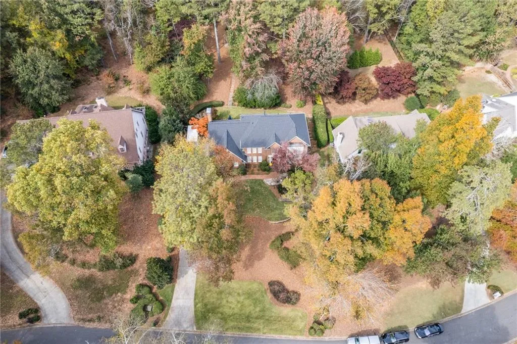 7710 Dunvegan Close, Sandy Springs, Georgia 30350, 4 Bedrooms Bedrooms, ,3 BathroomsBathrooms,Residential,Sold,7710 Dunvegan Close,7134185