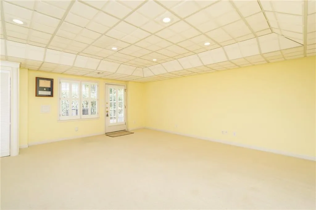 7710 Dunvegan Close, Sandy Springs, Georgia 30350, 4 Bedrooms Bedrooms, ,3 BathroomsBathrooms,Residential,Sold,7710 Dunvegan Close,7134185