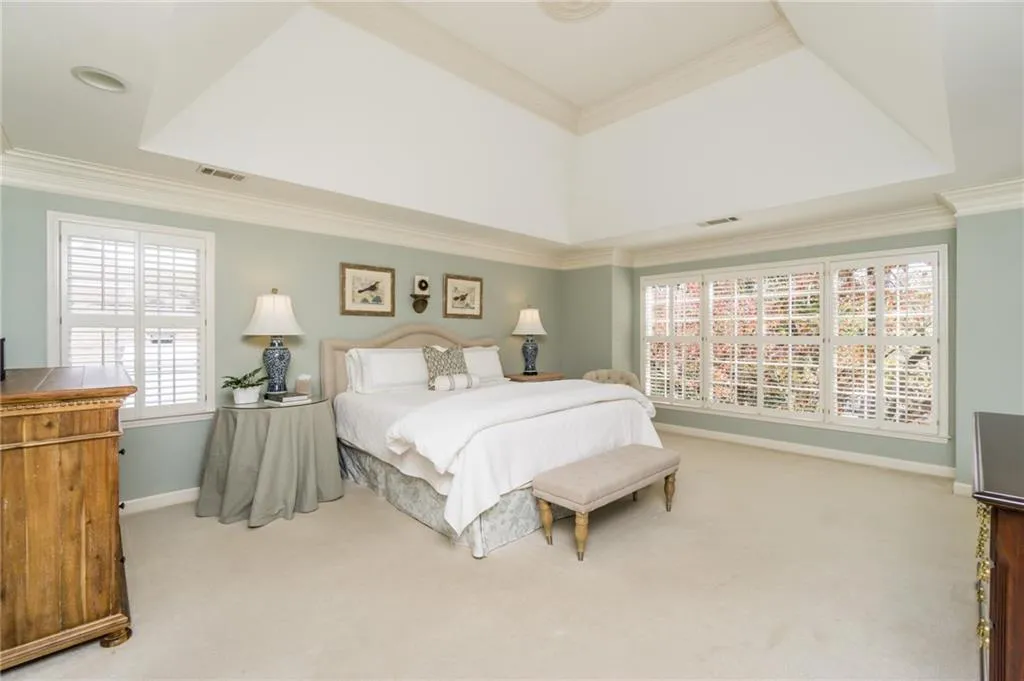 7710 Dunvegan Close, Sandy Springs, Georgia 30350, 4 Bedrooms Bedrooms, ,3 BathroomsBathrooms,Residential,Sold,7710 Dunvegan Close,7134185