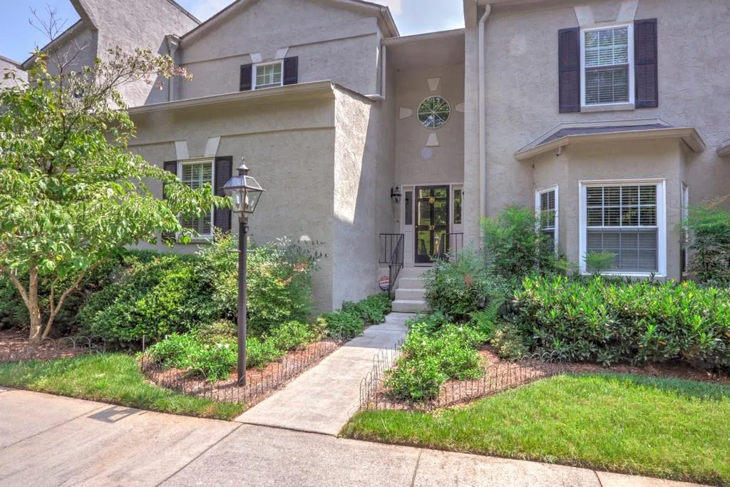 5996 Mitchell Road Unit 27, Atlanta, Georgia 30328, 3 Bedrooms Bedrooms, ,3 BathroomsBathrooms,Residential,Sold,5996 Mitchell Road Unit 27,6597482