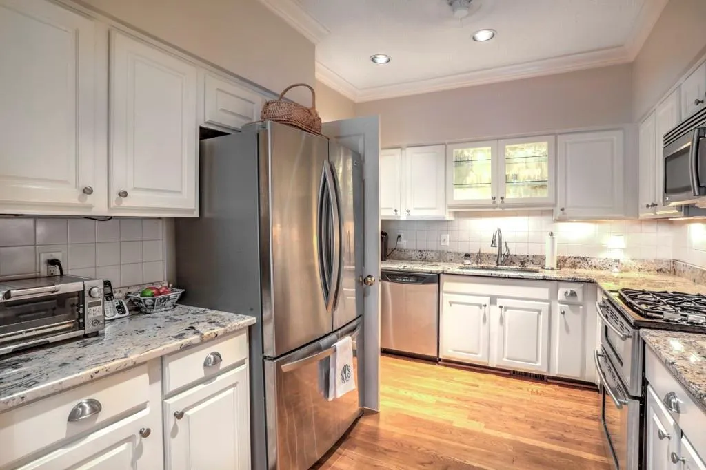 5996 Mitchell Road Unit 27, Atlanta, Georgia 30328, 3 Bedrooms Bedrooms, ,3 BathroomsBathrooms,Residential,Sold,5996 Mitchell Road Unit 27,6597482