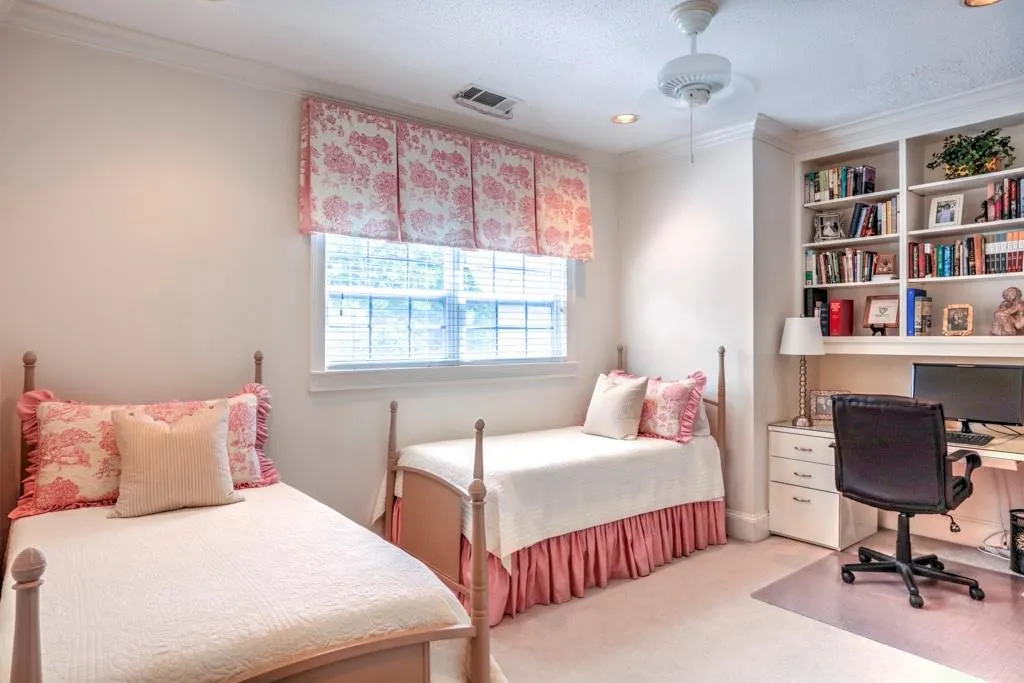 5996 Mitchell Road Unit 27, Atlanta, Georgia 30328, 3 Bedrooms Bedrooms, ,3 BathroomsBathrooms,Residential,Sold,5996 Mitchell Road Unit 27,6597482