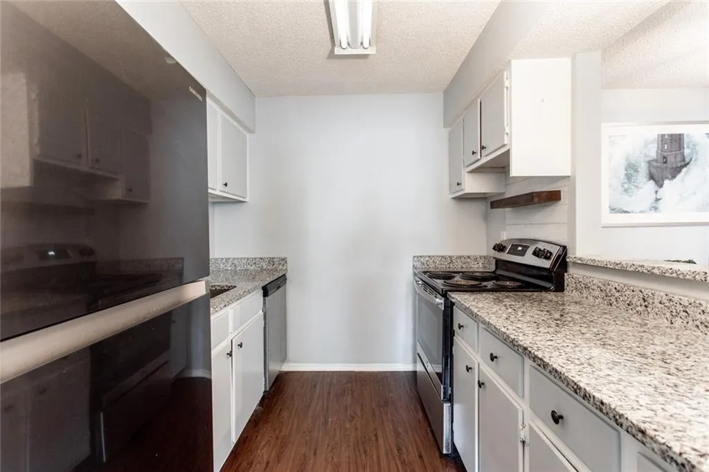 2209 Huntingdon Chase, Sandy Springs, Georgia 30350, 1 Bedroom Bedrooms, ,1 BathroomBathrooms,Residential,Sold,2209 Huntingdon Chase,7035298