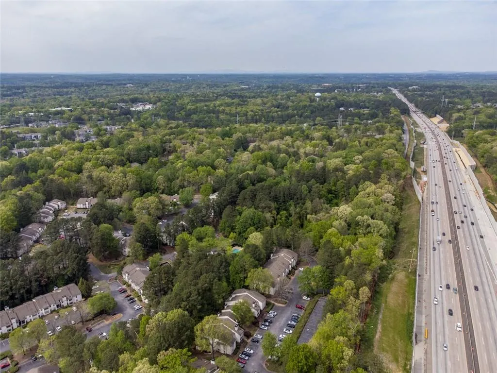 2209 Huntingdon Chase, Sandy Springs, Georgia 30350, 1 Bedroom Bedrooms, ,1 BathroomBathrooms,Residential,Sold,2209 Huntingdon Chase,7035298