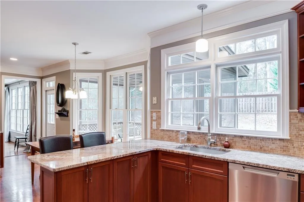 4580 Windsor Park Place Ne, Sandy Springs, Georgia 30342, 3 Bedrooms Bedrooms, ,2 BathroomsBathrooms,Residential,Sold,4580 Windsor Park Place Ne,5798094