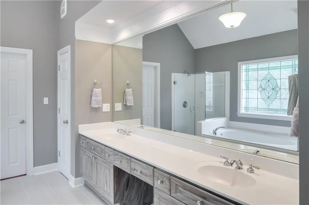 4580 Windsor Park Place Ne, Sandy Springs, Georgia 30342, 3 Bedrooms Bedrooms, ,2 BathroomsBathrooms,Residential,Sold,4580 Windsor Park Place Ne,5798094