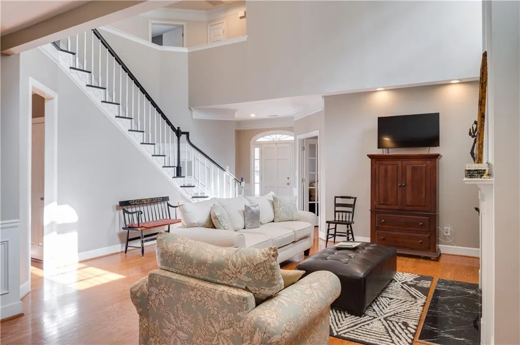 4580 Windsor Park Place Ne, Sandy Springs, Georgia 30342, 3 Bedrooms Bedrooms, ,2 BathroomsBathrooms,Residential,Sold,4580 Windsor Park Place Ne,5798094