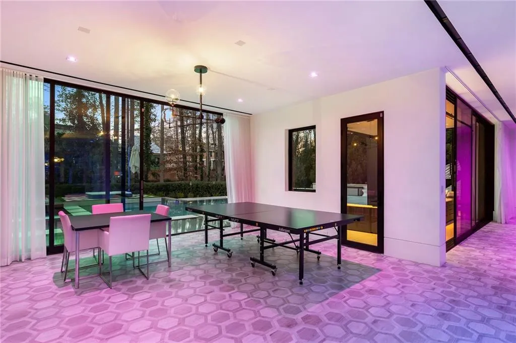 415 River Valley Road, Atlanta, Georgia 30328, 4 Bedrooms Bedrooms, ,4 BathroomsBathrooms,Residential,For Sale,415 River Valley Road,7698371