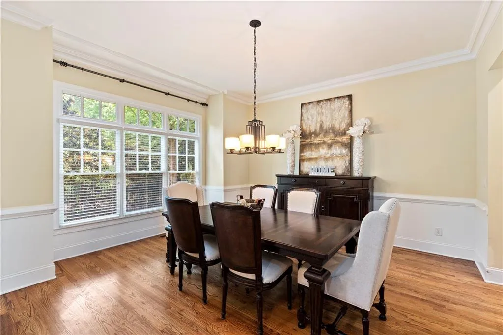 661 Lockton Place, Sandy Springs, Georgia 30342, 3 Bedrooms Bedrooms, ,4 BathroomsBathrooms,Residential,Sold,661 Lockton Place,6887447