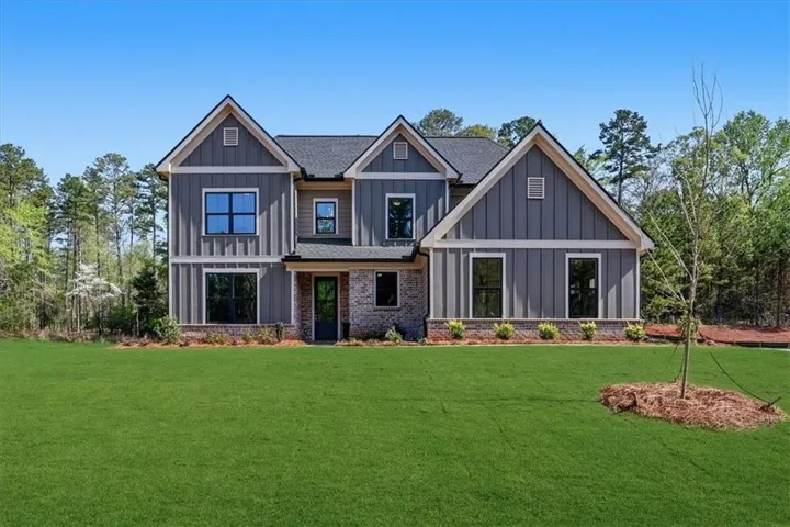 191 Thoroughbred Run, Hoschton, Georgia 30548