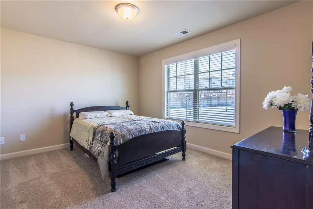 7625 Highland Bluff, Atlanta, Georgia 30328, 4 Bedrooms Bedrooms, ,3 BathroomsBathrooms,Residential,Sold,7625 Highland Bluff,5989835