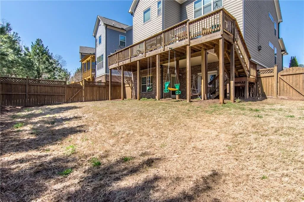 7625 Highland Bluff, Atlanta, Georgia 30328, 4 Bedrooms Bedrooms, ,3 BathroomsBathrooms,Residential,Sold,7625 Highland Bluff,5989835