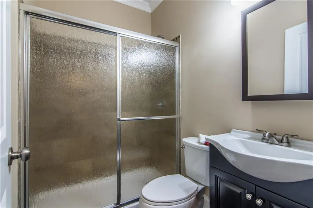 7625 Highland Bluff, Atlanta, Georgia 30328, 4 Bedrooms Bedrooms, ,3 BathroomsBathrooms,Residential,Sold,7625 Highland Bluff,5989835