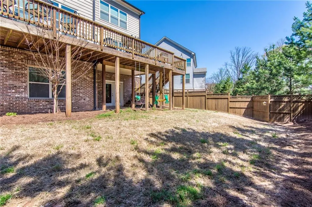 7625 Highland Bluff, Atlanta, Georgia 30328, 4 Bedrooms Bedrooms, ,3 BathroomsBathrooms,Residential,Sold,7625 Highland Bluff,5989835