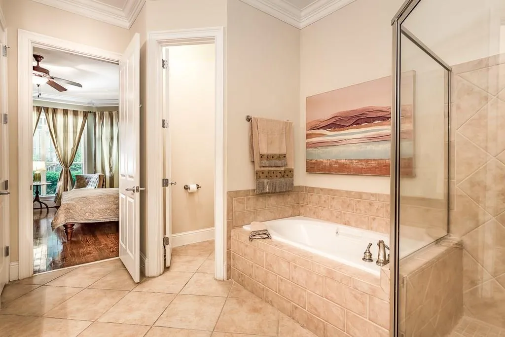 5413 Glenridge Cove, Atlanta, Georgia 30342, 3 Bedrooms Bedrooms, ,3 BathroomsBathrooms,Residential,Sold,5413 Glenridge Cove,6024956