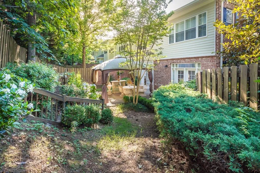 5413 Glenridge Cove, Atlanta, Georgia 30342, 3 Bedrooms Bedrooms, ,3 BathroomsBathrooms,Residential,Sold,5413 Glenridge Cove,6024956