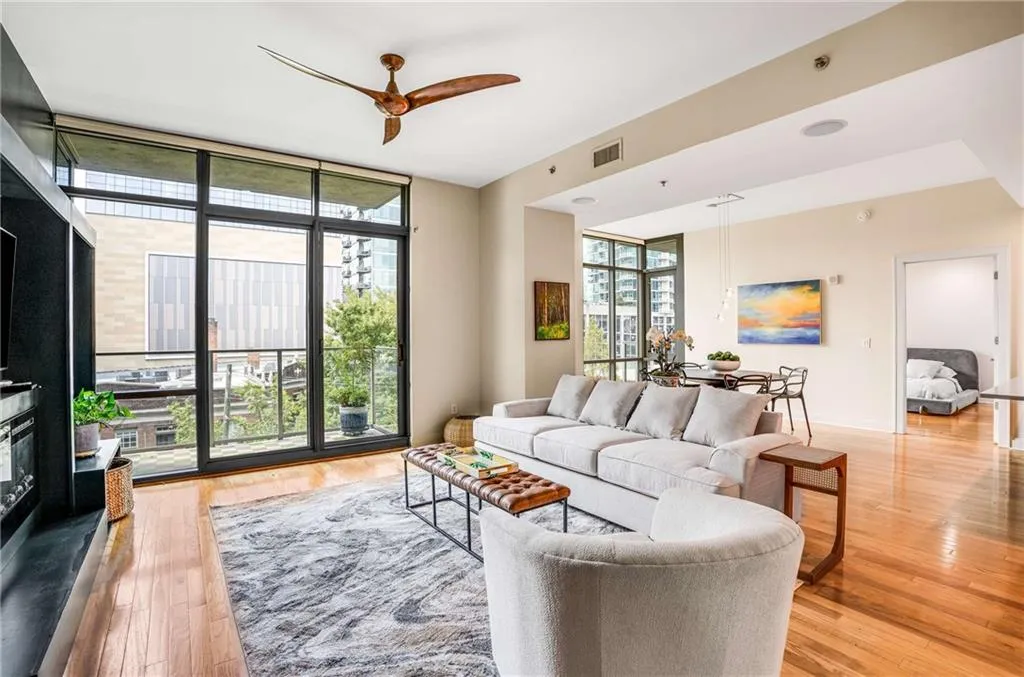 905 Juniper Street Ne Unit 512, Atlanta, Georgia 30309, 3 Bedrooms Bedrooms, ,3 BathroomsBathrooms,Residential,For Sale,905 Juniper Street Ne Unit 512,7649412