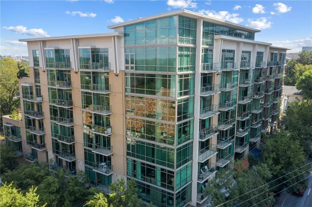 905 Juniper Street Ne Unit 512, Atlanta, Georgia 30309, 3 Bedrooms Bedrooms, ,3 BathroomsBathrooms,Residential,For Sale,905 Juniper Street Ne Unit 512,7649412