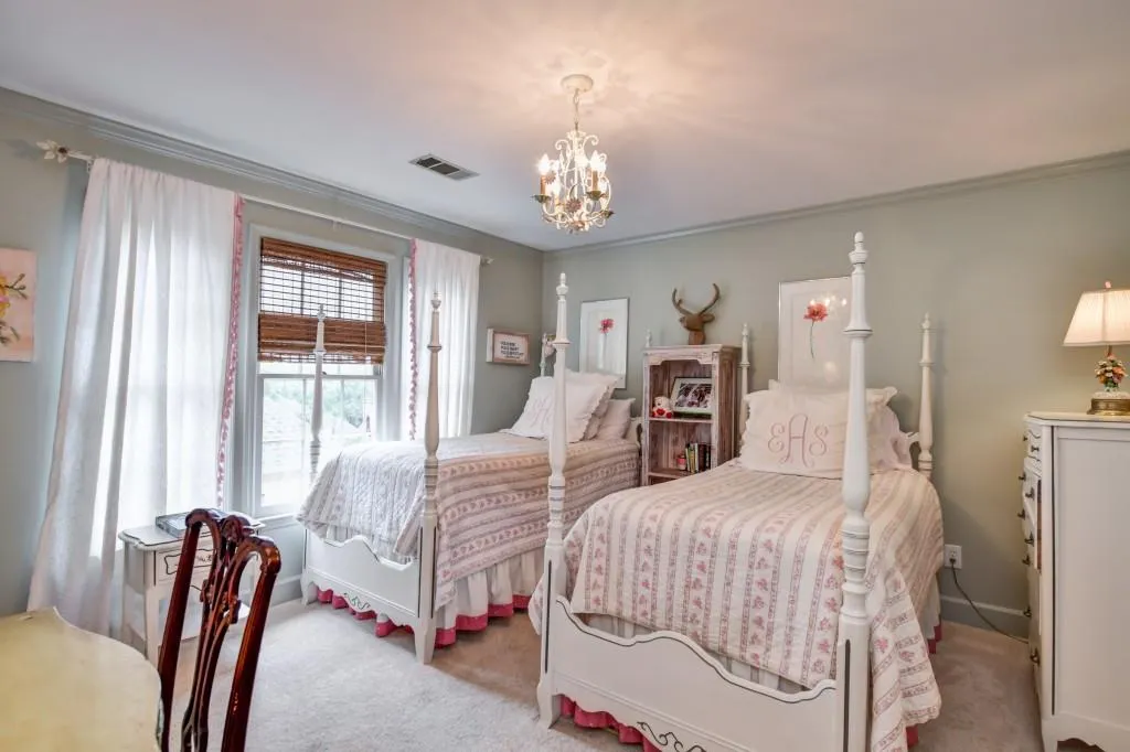 125 Crestwicke Trace, Atlanta, Georgia 30319, 5 Bedrooms Bedrooms, ,4 BathroomsBathrooms,Residential,Sold,125 Crestwicke Trace,6052244