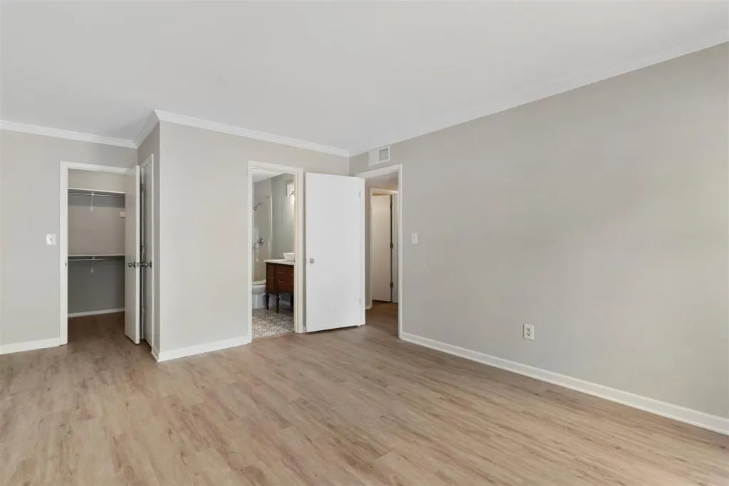 1106 Woodcliff Drive, Sandy Springs, Georgia 30350, 2 Bedrooms Bedrooms, ,2 BathroomsBathrooms,Residential,Sold,1106 Woodcliff Drive,6867505