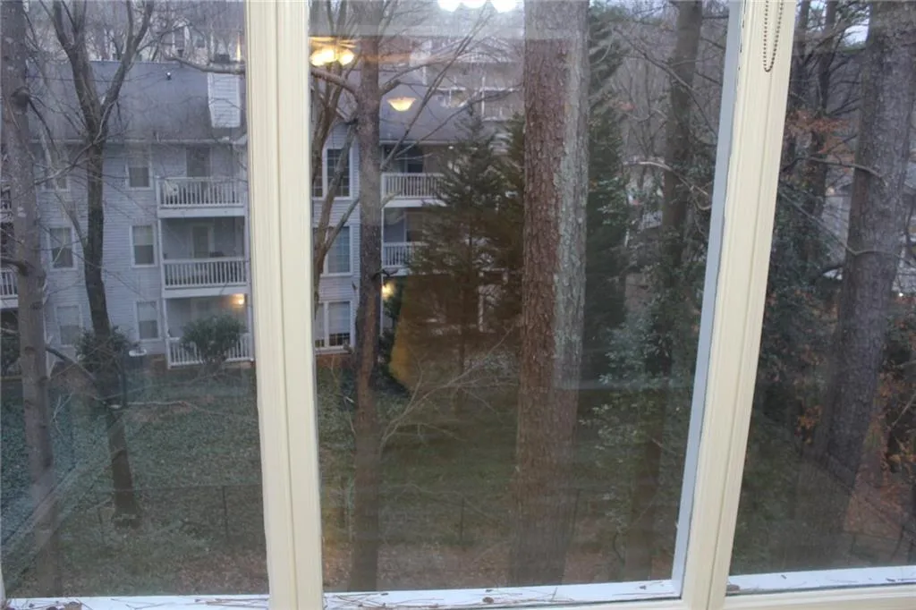 704 Vicksburg Place, Atlanta, Georgia 30350, 3 Bedrooms Bedrooms, ,2 BathroomsBathrooms,Residential,Sold,704 Vicksburg Place,6111486