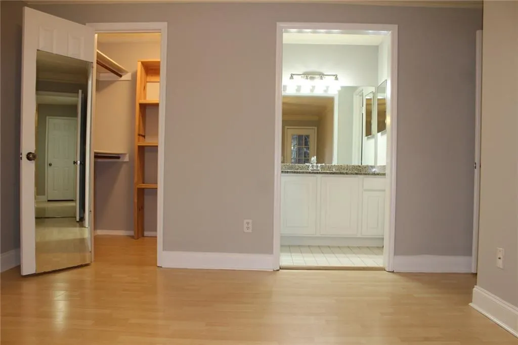 704 Vicksburg Place, Atlanta, Georgia 30350, 3 Bedrooms Bedrooms, ,2 BathroomsBathrooms,Residential,Sold,704 Vicksburg Place,6111486