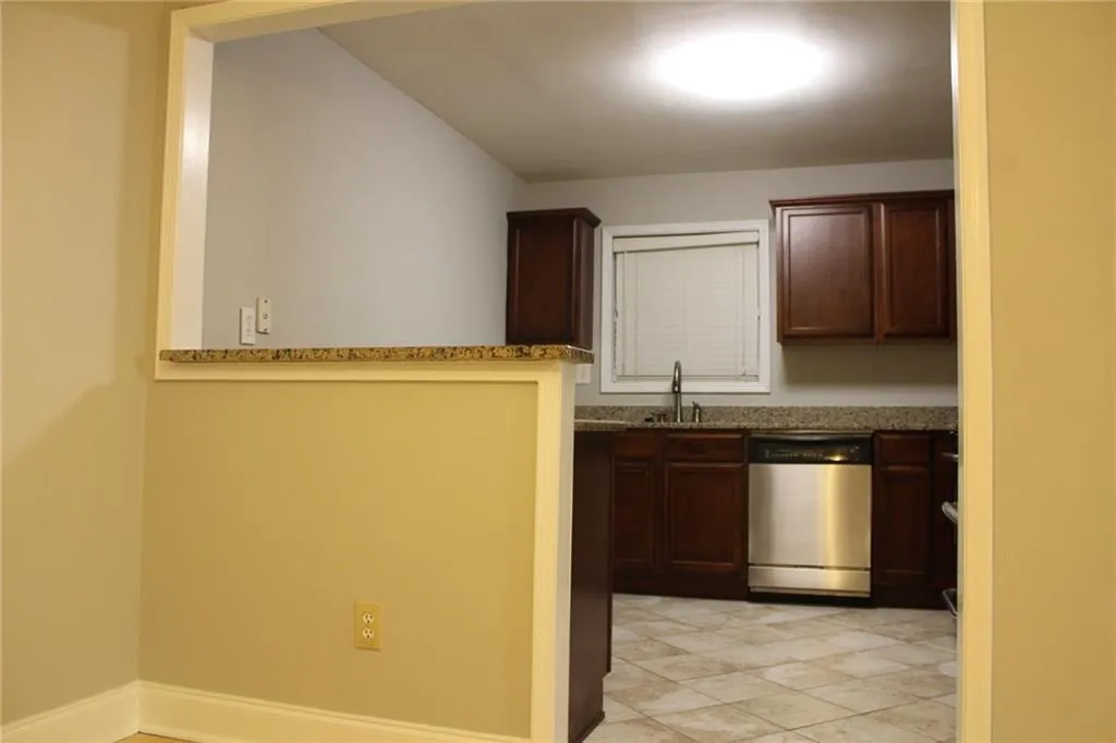 704 Vicksburg Place, Atlanta, Georgia 30350, 3 Bedrooms Bedrooms, ,2 BathroomsBathrooms,Residential,Sold,704 Vicksburg Place,6111486