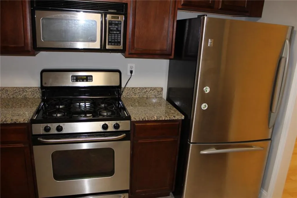 704 Vicksburg Place, Atlanta, Georgia 30350, 3 Bedrooms Bedrooms, ,2 BathroomsBathrooms,Residential,Sold,704 Vicksburg Place,6111486