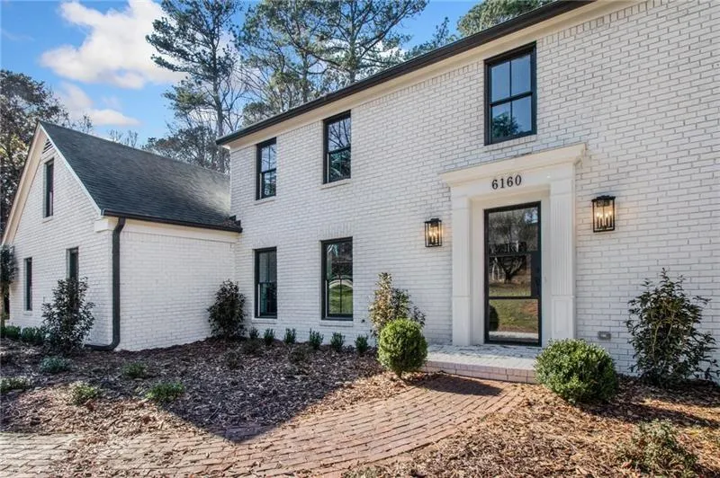 6160 Heards Creek Drive, Atlanta, Georgia 30328, 6 Bedrooms Bedrooms, ,6 BathroomsBathrooms,Residential,Sold,6160 Heards Creek Drive,7188528