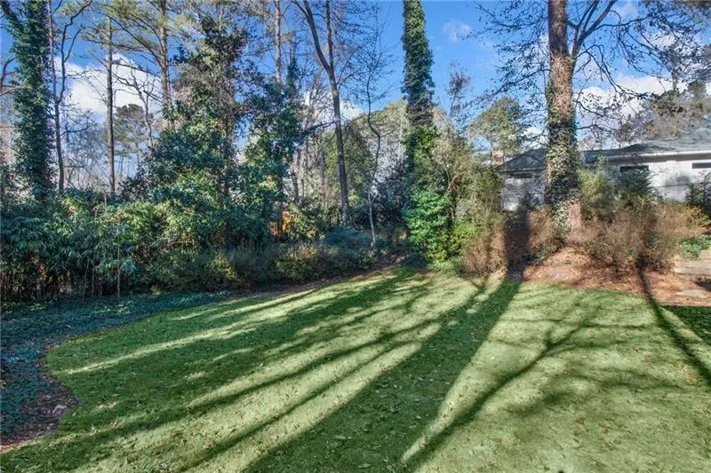 6160 Heards Creek Drive, Atlanta, Georgia 30328, 6 Bedrooms Bedrooms, ,6 BathroomsBathrooms,Residential,Sold,6160 Heards Creek Drive,7188528