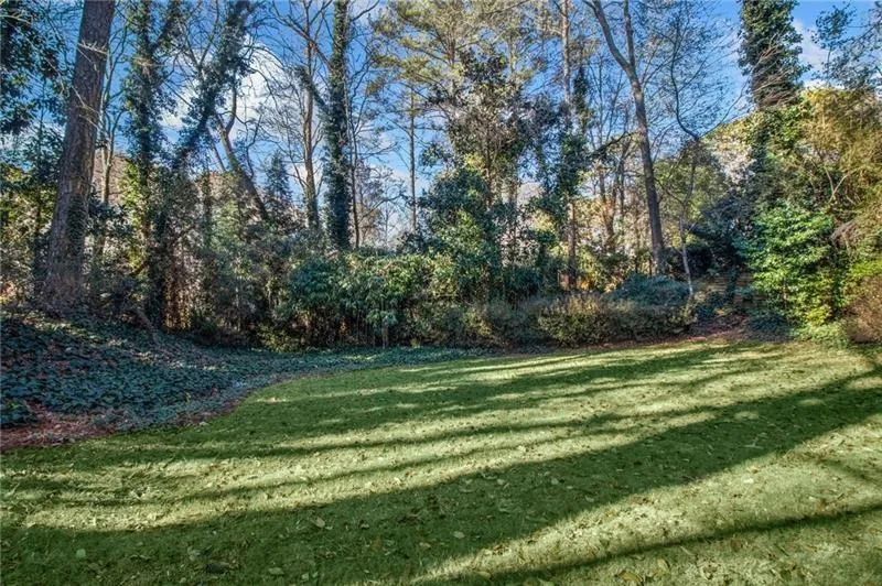 6160 Heards Creek Drive, Atlanta, Georgia 30328, 6 Bedrooms Bedrooms, ,6 BathroomsBathrooms,Residential,Sold,6160 Heards Creek Drive,7188528