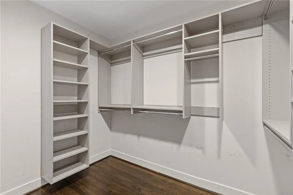 2660 Peachtree Road Nw Unit 30g, Atlanta, Georgia 30305, 2 Bedrooms Bedrooms, ,2 BathroomsBathrooms,Residential,For Sale,2660 Peachtree Road Nw Unit 30g,7620735
