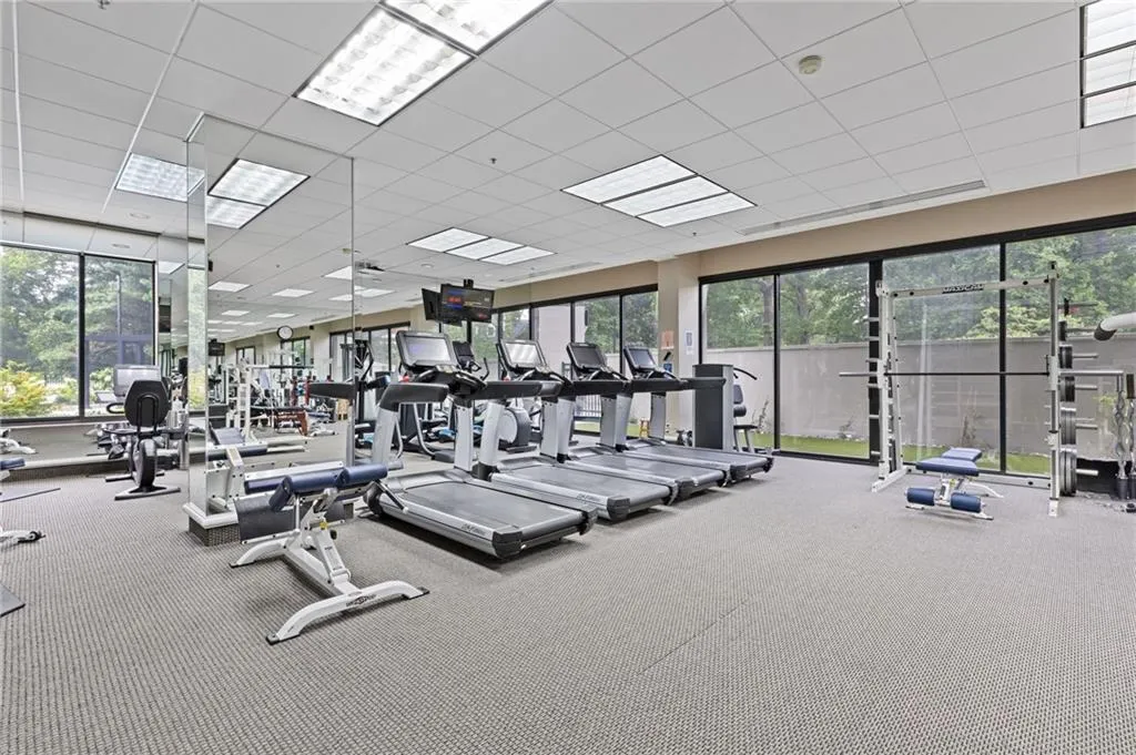 2660 Peachtree Road Nw Unit 30g, Atlanta, Georgia 30305, 2 Bedrooms Bedrooms, ,2 BathroomsBathrooms,Residential,For Sale,2660 Peachtree Road Nw Unit 30g,7620735