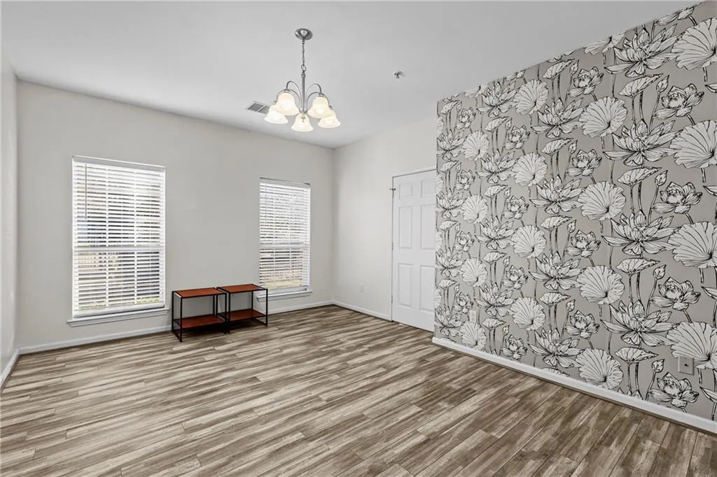 5641 Roswell Road Unit 103, Atlanta, Georgia 30342, 2 Bedrooms Bedrooms, ,2 BathroomsBathrooms,Residential,For Sale,5641 Roswell Road Unit 103,7718513