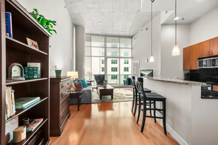 44 Peachtree Place Nw Unit 525, Atlanta, Georgia 30309