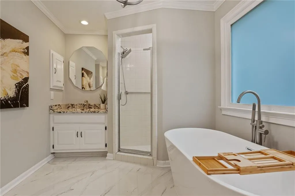 1183 Woods Circle Ne, Atlanta, Georgia 30324, 3 Bedrooms Bedrooms, ,3 BathroomsBathrooms,Residential,For Sale,1183 Woods Circle Ne,7591599