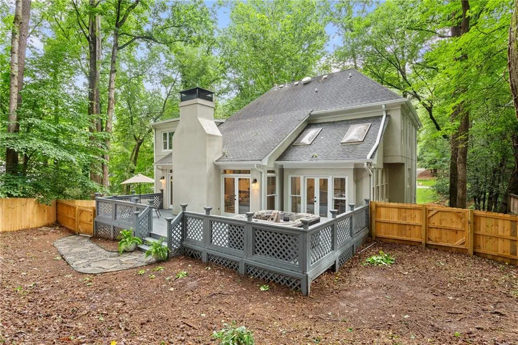 1183 Woods Circle Ne, Atlanta, Georgia 30324, 3 Bedrooms Bedrooms, ,3 BathroomsBathrooms,Residential,For Sale,1183 Woods Circle Ne,7591599