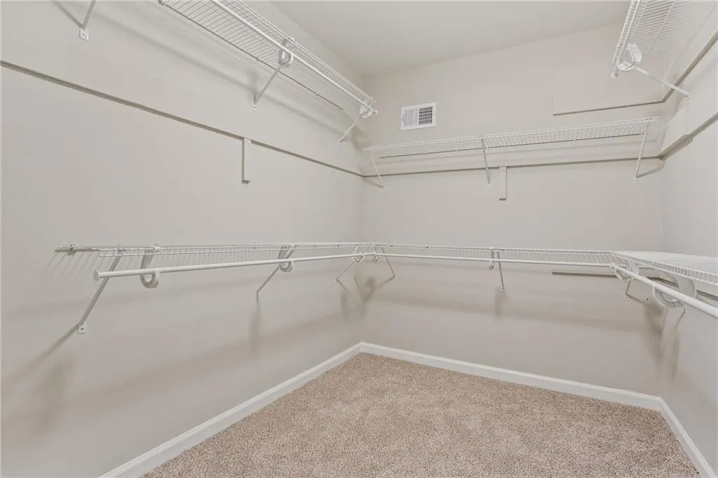 1183 Woods Circle Ne, Atlanta, Georgia 30324, 3 Bedrooms Bedrooms, ,3 BathroomsBathrooms,Residential,For Sale,1183 Woods Circle Ne,7591599